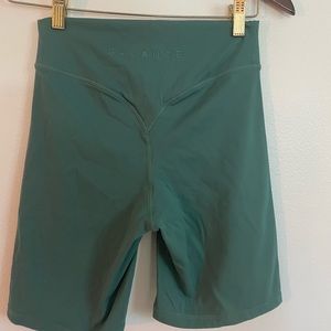 The Cloud Rider Short - Jade